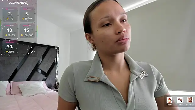 AnnieAndStefan online show from 07-25-26, 02:25