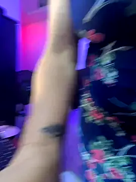 lonely shewolf online show from 10-10-25, 05:45