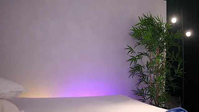 Snapshot of ArtTeasee chatting on 03-09-26, 07:23 ArtTeasee online show from 03-09-26, 07:23