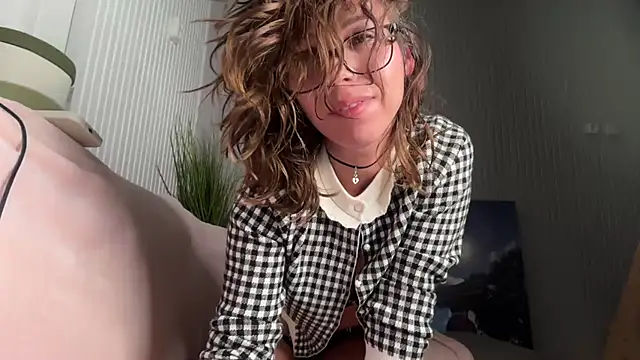 Snapshot of 21sweetSunny chatting on 11-28-25, 08:11 21sweetSunny online show from 11-28-25, 08:11