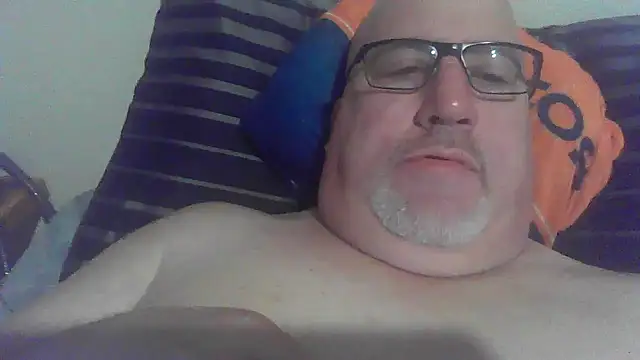Snapshot of Bigbear0563 chatting on 12-12-24, 03:16 Bigbear0563 online show from 12-12-24, 03:16