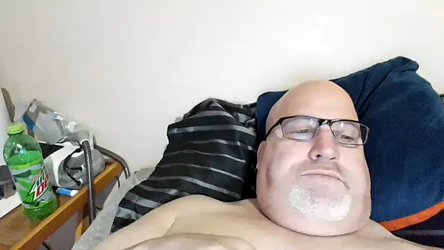 Snapshot of Bigbear0563 chatting on 01-10-25, 04:09 Bigbear0563 online show from 01-10-25, 04:09