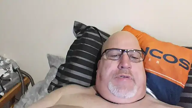 Snapshot of Bigbear0563 chatting on 03-03-25, 02:48 Bigbear0563 online show from 03-03-25, 02:48