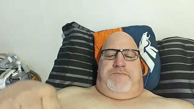 Snapshot of Bigbear0563 chatting on 03-04-25, 05:13 Bigbear0563 online show from 03-04-25, 05:13