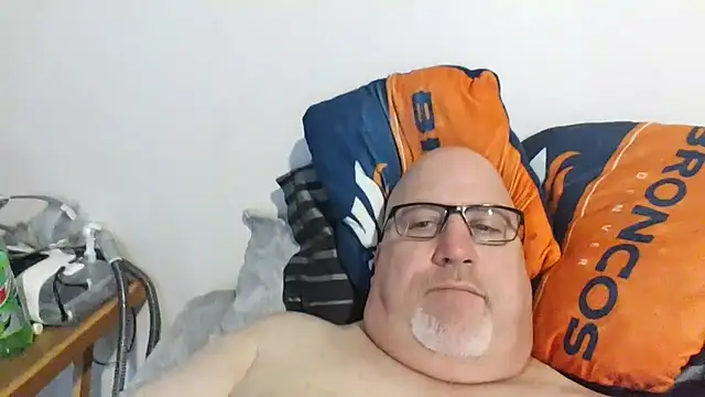 Snapshot of Bigbear0563 chatting on 03-14-25, 07:12 Bigbear0563 online show from 03-14-25, 07:12