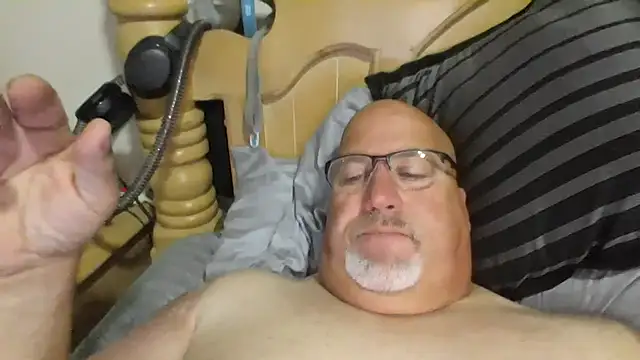 Snapshot of Bigbear0563 chatting on 09-10-25, 04:51 Bigbear0563 online show from 09-10-25, 04:51