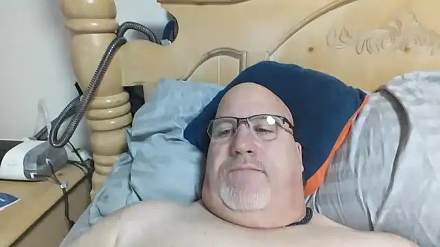 Snapshot of Bigbear0563 chatting on 01-13-26, 05:07 Bigbear0563 online show from 01-13-26, 05:07