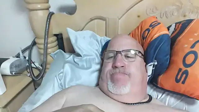 Snapshot of Bigbear0563 chatting on 03-02-26, 12:13 Bigbear0563 online show from 03-02-26, 12:13