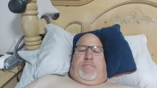 Snapshot of Bigbear0563 chatting on 03-30-26, 04:08 Bigbear0563 online show from 03-30-26, 04:08