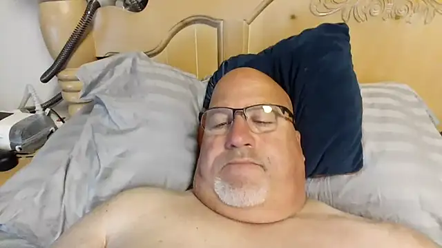 Bigbear0563 online show from 05-19-26, 06:03