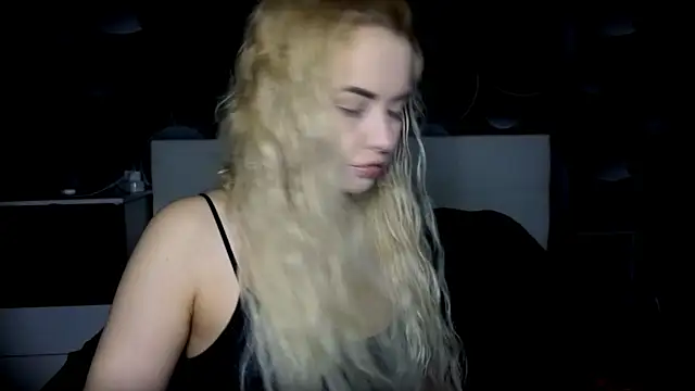 Snapshot of StephanieSweety chatting on 11-21-25, 09:30 StephanieSweety online show from 11-21-25, 09:30