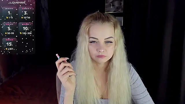 Snapshot of StephanieSweety chatting on 12-17-25, 05:19 StephanieSweety online show from 12-17-25, 05:19