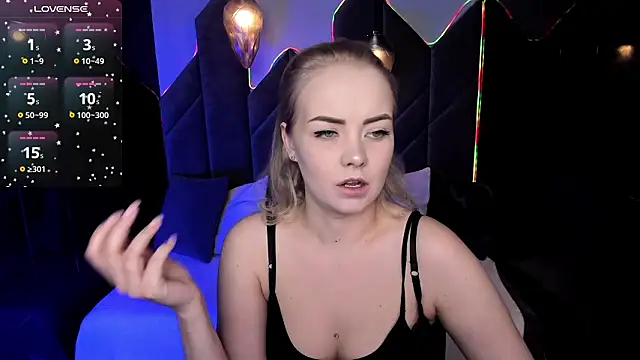 Snapshot of StephanieSweety chatting on 02-10-26, 05:28 StephanieSweety online show from 02-10-26, 05:28