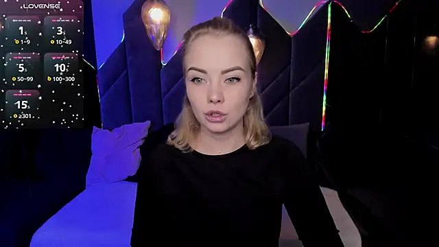 Snapshot of StephanieSweety chatting on 02-18-26, 06:48 StephanieSweety online show from 02-18-26, 06:48