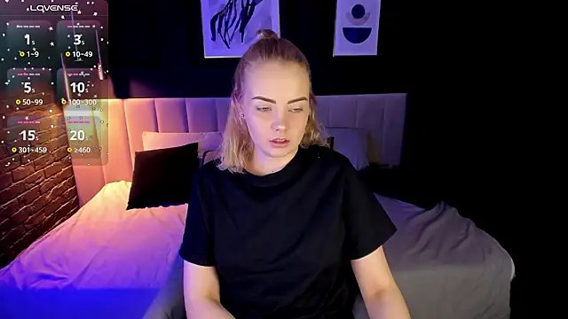 Snapshot of StephanieSweety chatting on 03-01-26, 05:48 StephanieSweety online show from 03-01-26, 05:48