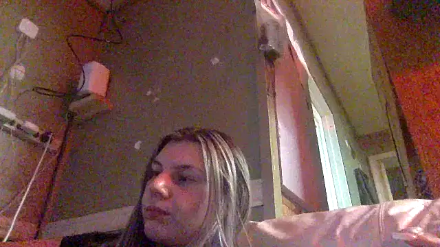 candycane57 online show from 11-08-25, 07:52