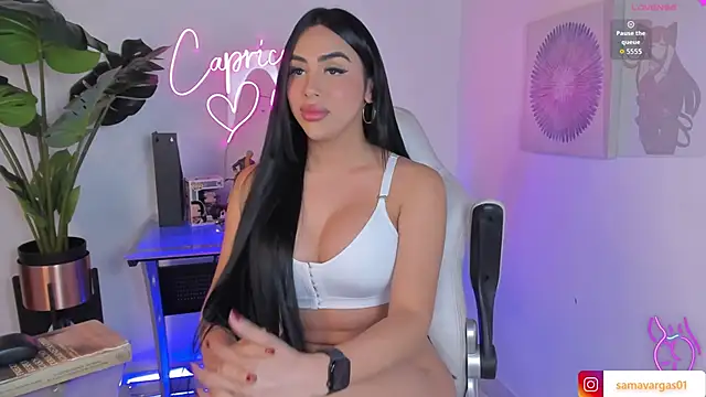 Korina Saenz01 online show from 11-08-25, 11:47