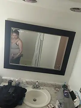 Geeznuts19 online show from 01-19-26, 01:20