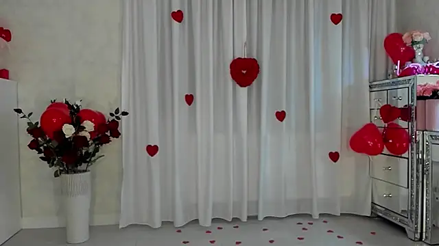 Snapshot of SeductiveButterfly chatting on 02-14-25, 12:51 SeductiveButterfly online show from 02-14-25, 12:51