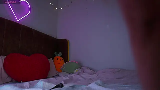 laybunny1 online show from 10-29-25, 09:49