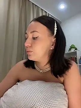 Snapshot of SelenaFoxy chatting on 03-01-25, 12:50 SelenaFoxy online show from 03-01-25, 12:50