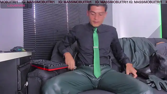 Snapshot of massimo_g chatting on 04-13-26, 06:57 massimo g online show from 04-13-26, 06:57