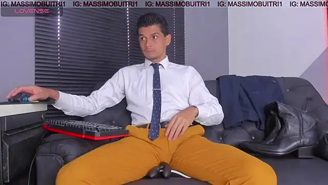 Snapshot of massimo_g chatting on 04-16-26, 10:23 massimo g online show from 04-16-26, 10:23