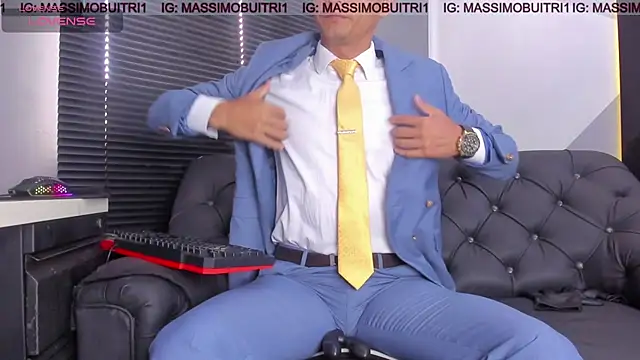 Snapshot of massimo_g chatting on 07-03-26, 12:44 massimo g online show from 07-03-26, 12:44