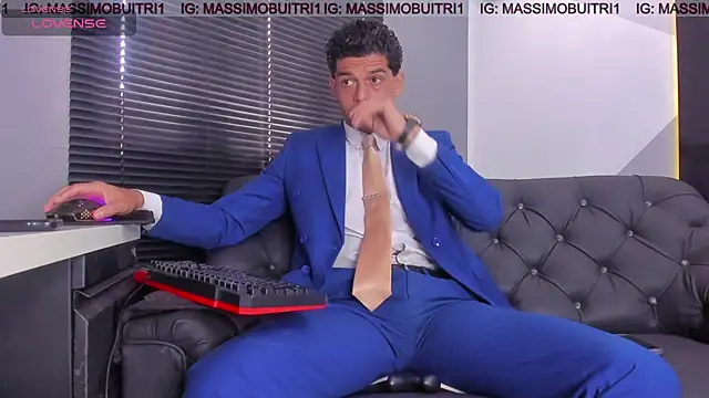 Snapshot of massimo_g chatting on 07-06-26, 01:19 massimo g online show from 07-06-26, 01:19