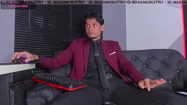 Snapshot of massimo_g chatting on 07-20-26, 11:18 massimo g online show from 07-20-26, 11:18