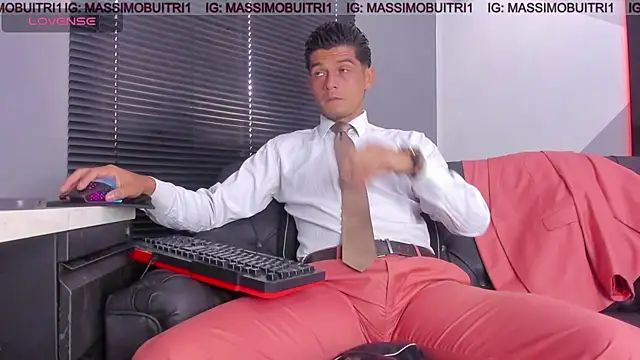 Snapshot of massimo_g chatting on 07-28-26, 12:48 massimo g online show from 07-28-26, 12:48