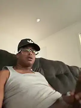 Snapshot of cumwithus1903 chatting on 01-19-25, 09:02 cumwithus1903 online show from 01-19-25, 09:02