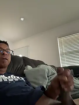 Snapshot of cumwithus1903 chatting on 01-23-25, 04:59 cumwithus1903 online show from 01-23-25, 04:59