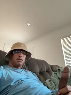 Snapshot of cumwithus1903 chatting on 03-07-25, 05:38 cumwithus1903 online show from 03-07-25, 05:38