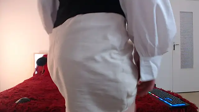 Crystal-dreamt online show from 01-06-25, 05:49