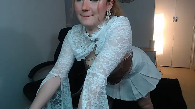 Crystal-dreamt online show from 01-09-26, 10:18