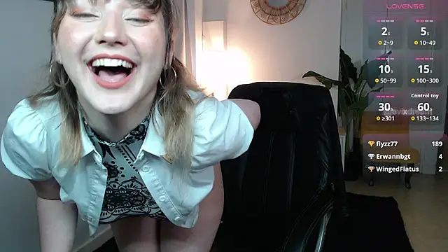 Crystal-dreamt online show from 06-30-26, 09:10