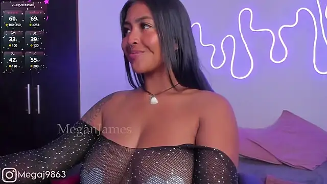 meganjames1 online show from 01-21-25, 03:54