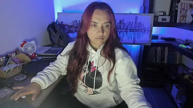 Redwidow   online show from 05-06-26, 03:13
