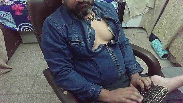 rentarob online show from 11-19-25, 05:24