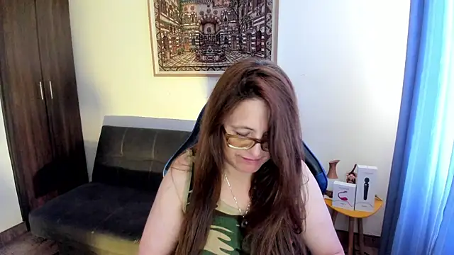 Ivette Shaira online show from 04-08-26, 01:00