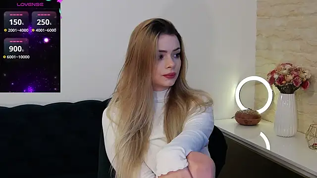 Kailynn Moenn online show from 12-06-24, 07:23