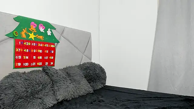 Snapshot of BlueEyesLexy chatting on 12-02-25, 07:25 BlueEyesLexy online show from 12-02-25, 07:25