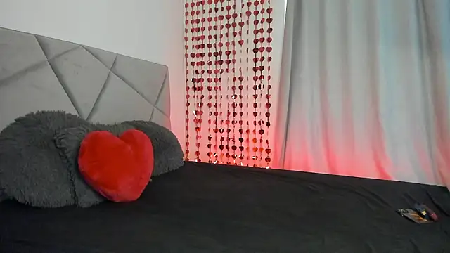 Snapshot of BlueEyesLexy chatting on 02-13-26, 08:54 BlueEyesLexy online show from 02-13-26, 08:54