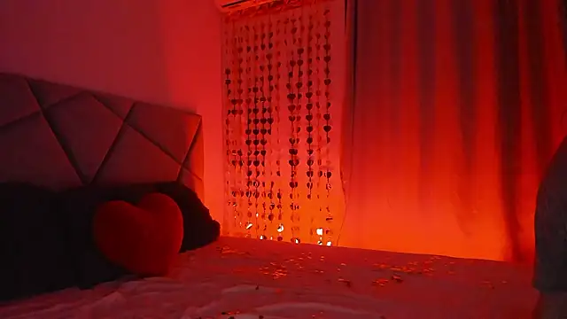 Snapshot of BlueEyesLexy chatting on 02-14-26, 04:09 BlueEyesLexy online show from 02-14-26, 04:09