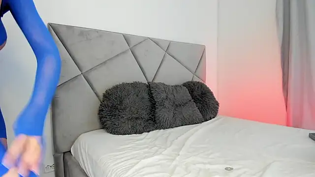 Snapshot of BlueEyesLexy chatting on 03-01-26, 09:00 BlueEyesLexy online show from 03-01-26, 09:00