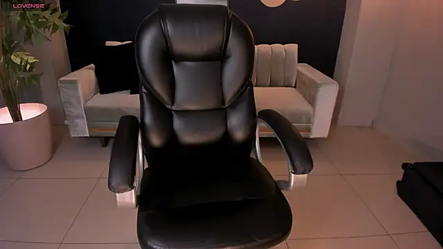 BiancaPierce online show from 01-27-25, 12:05