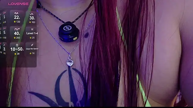 Snapshot of valkiria_moore chatting on 02-10-26, 08:02 valkiria moore online show from 02-10-26, 08:02