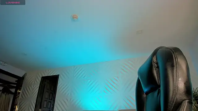 SophiePalmer online show from 02-12-26, 08:04