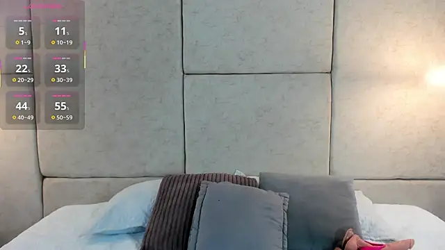 Snapshot of abby_gibson chatting on 11-24-25, 06:40 abby gibson online show from 11-24-25, 06:40